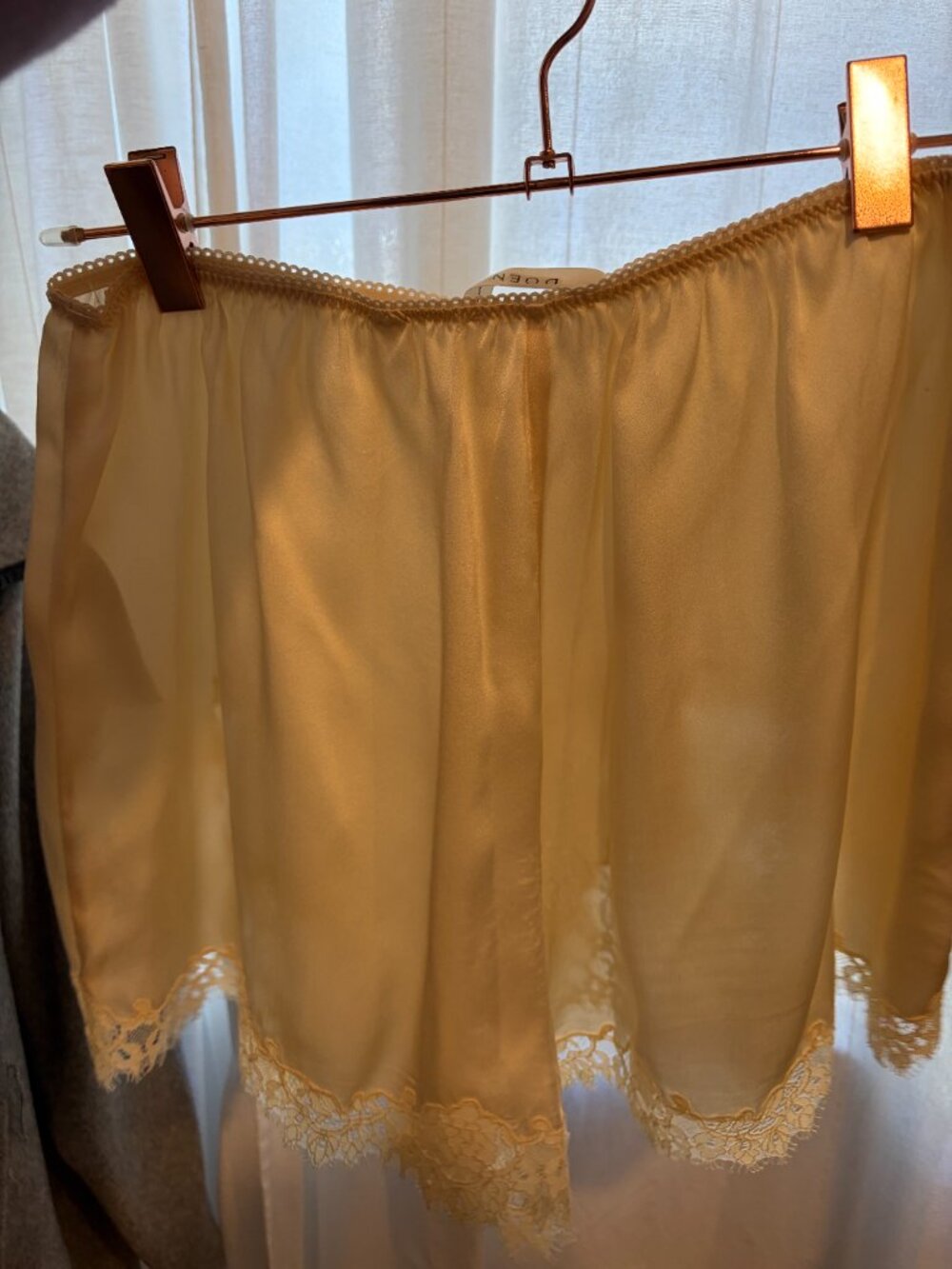 Sold Out DOEN Iona Silk Shorts in Candlelight - Like New! - Picture 3 of 5